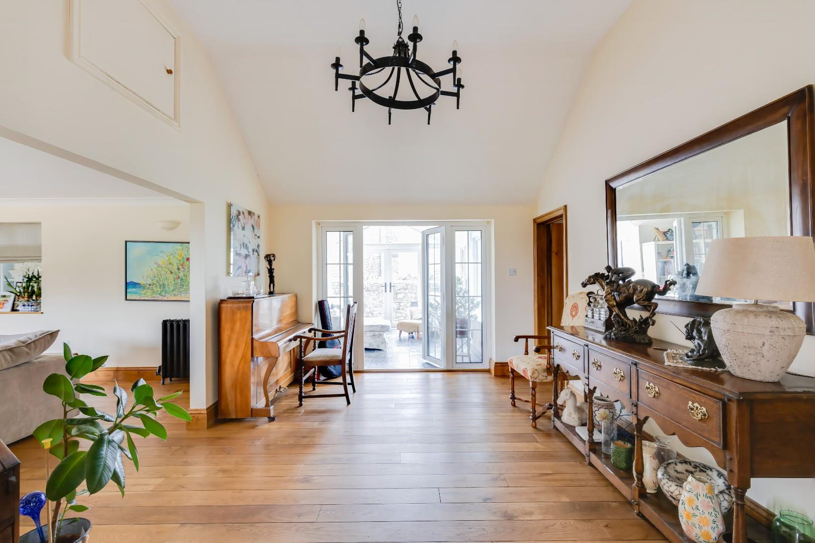 Yr Ysgubor, Llandow, Vale Of Glamorgan, CF71 7PX